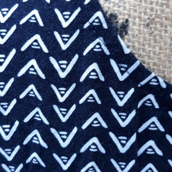 Chevron Dress Fit and Flare Long Sleeve size 8 - Picture 2 of 5